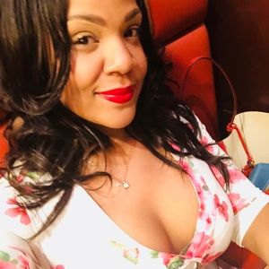 Meet your Posher, Ashinna